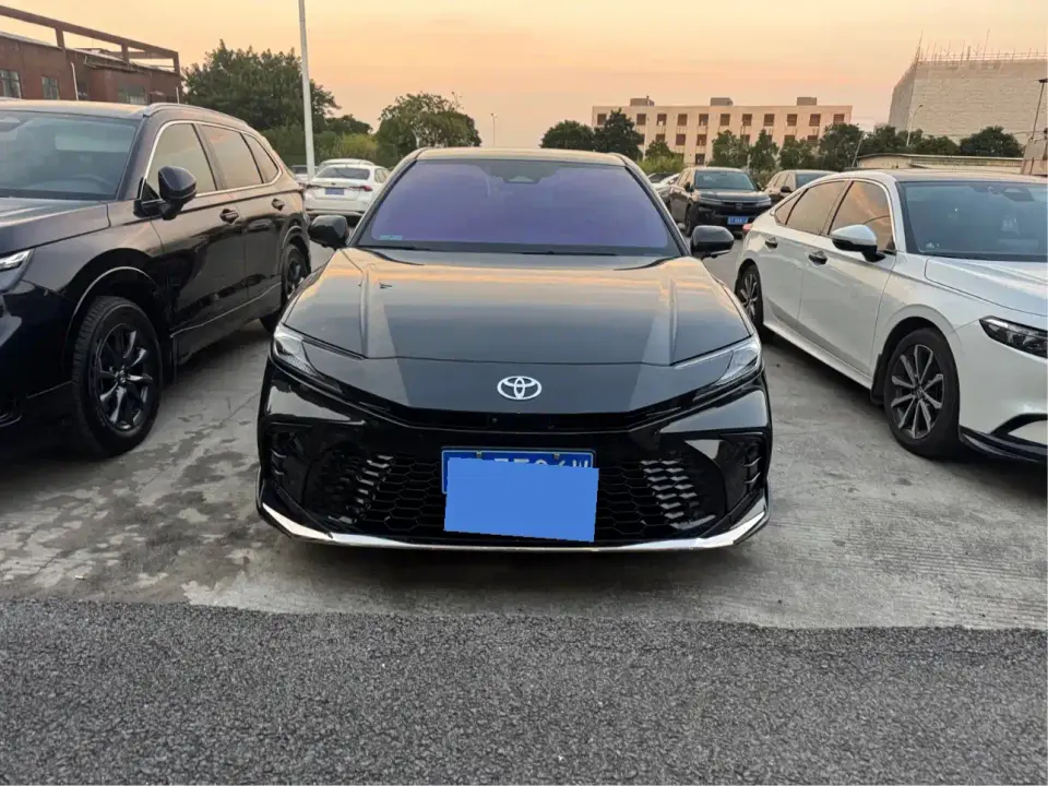 Toyota Camry Hybrid 2.0HXS Sport Plus Edition 2025