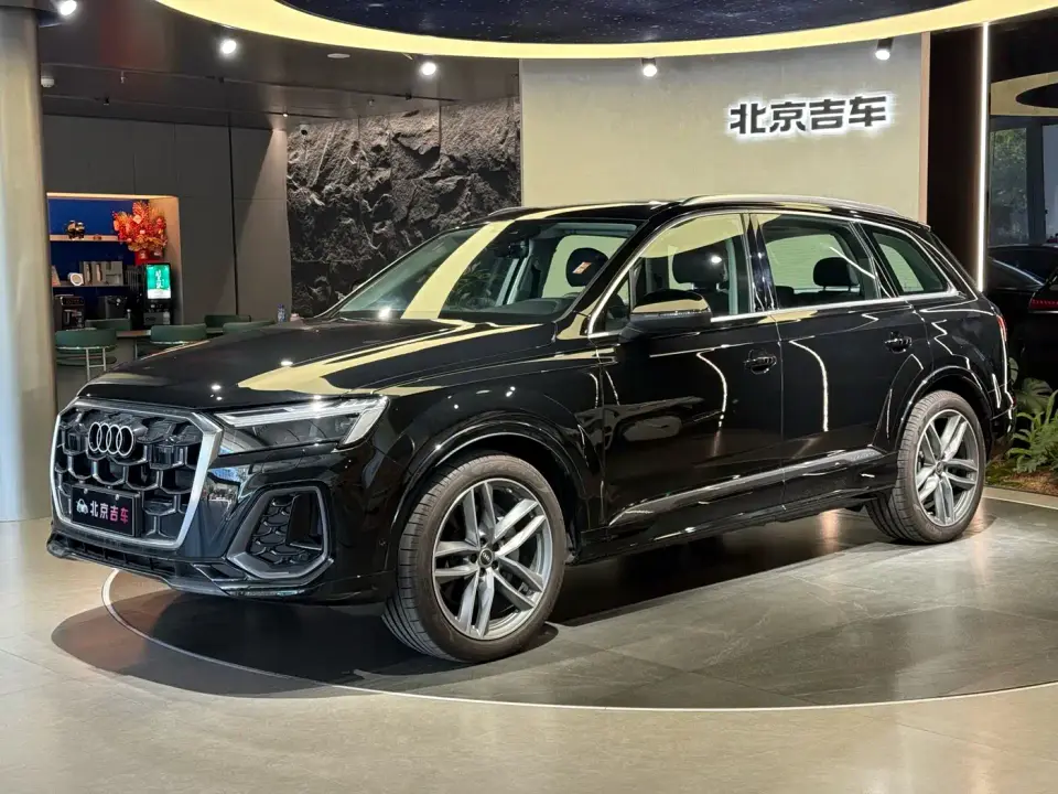 Audi Q7 45 TFSI quattro S line Sport 2026