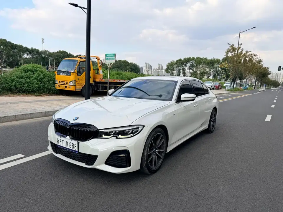 BMW 3 Series 325Li M Sport Package 2020