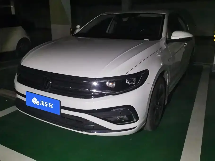 Volkswagen Bora 300TSI DSG Premium Ride Edition 2025