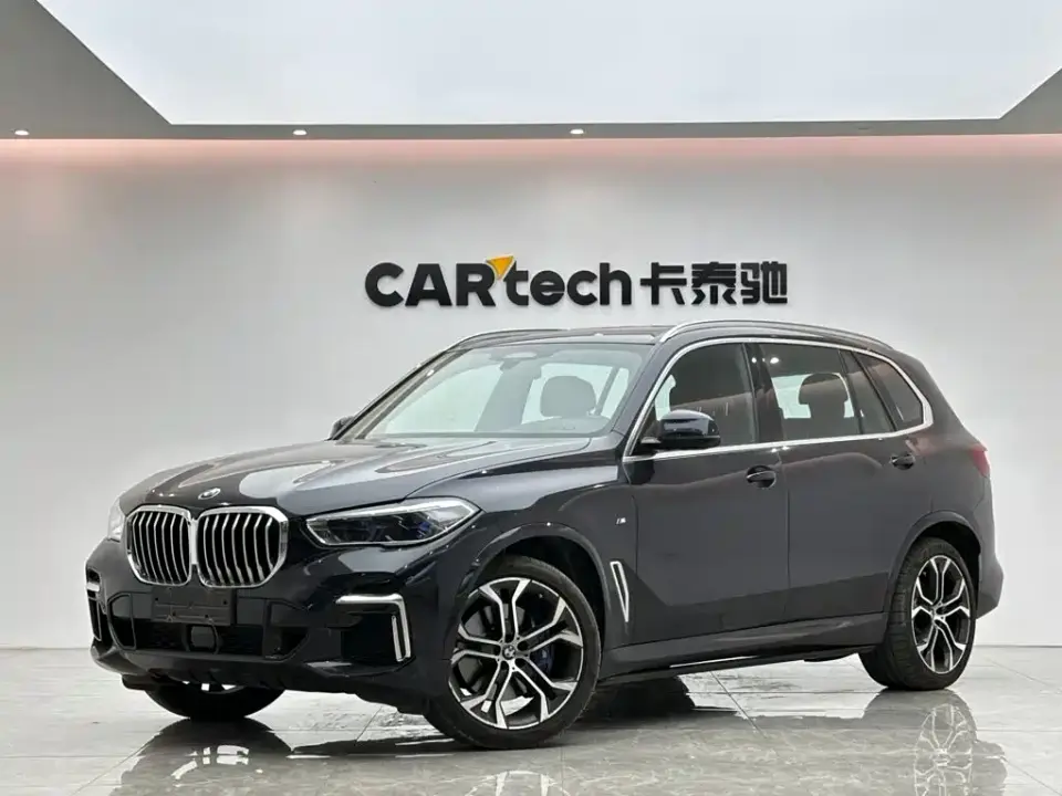 BMW X5 xDrive 40Li Premium M Sport Package 2022