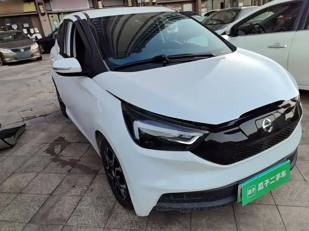 JMCG New Energy Yizhi EV3 Mini Radar Yue Run Model 2021 — фото 4