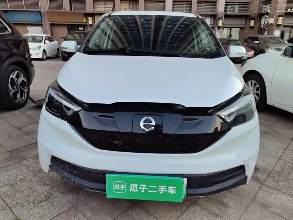 JMCG New Energy Yizhi EV3 Mini Radar Yue Run Model 2021 — фото 3