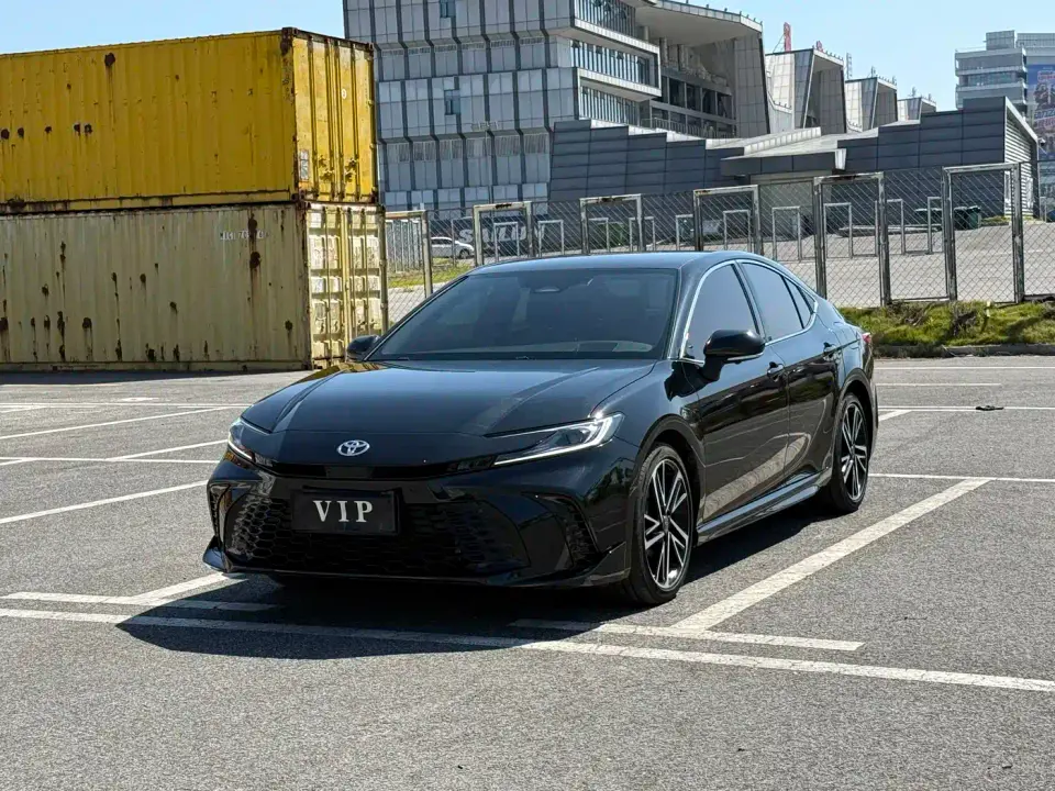 Toyota Camry Hybrid 2.0HS Sport Edition 2025