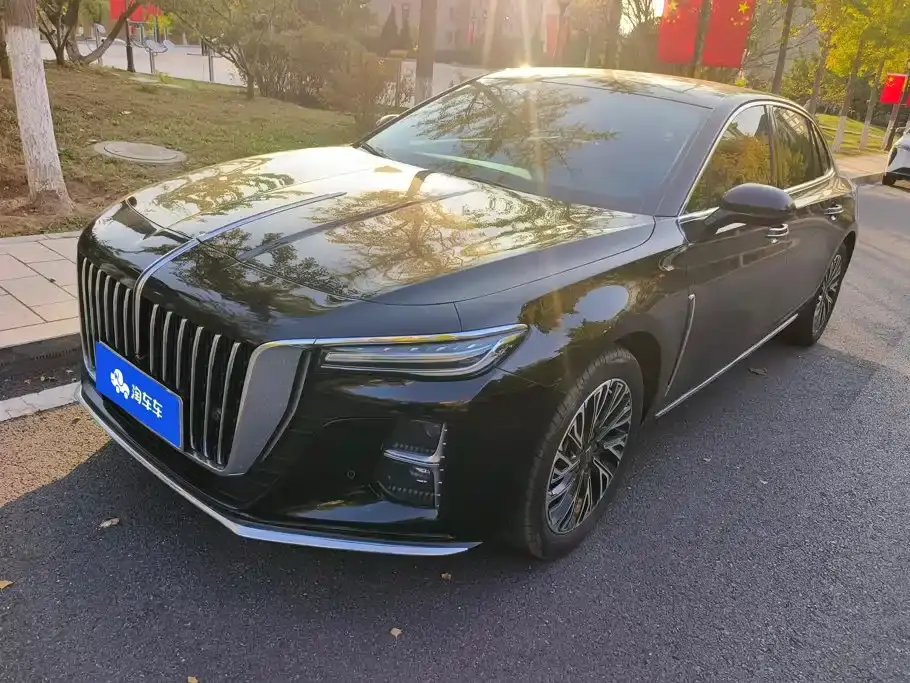 Hongqi H5 2.0T Automatic Smart Connect Flag Smooth Edition 2024