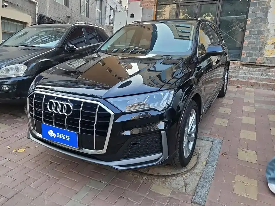 Audi Q7 45 TFSI quattro S line Sport 2021