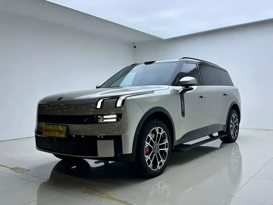 Lynk & Co 900 1.5T Ultra 2025