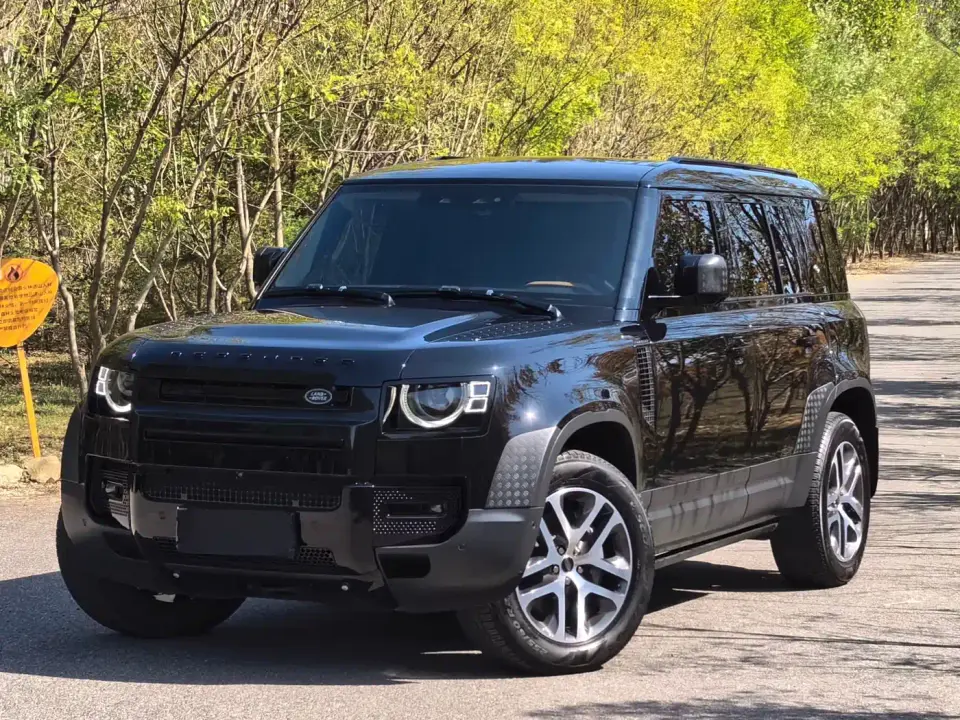 Land Rover Defender 110 3.0T P400 Dark Special Edition 2024