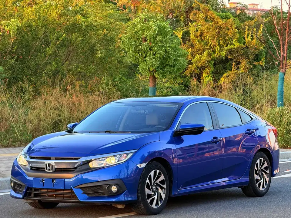 Honda Civic 220TURBO CVT Luxury Edition 2019