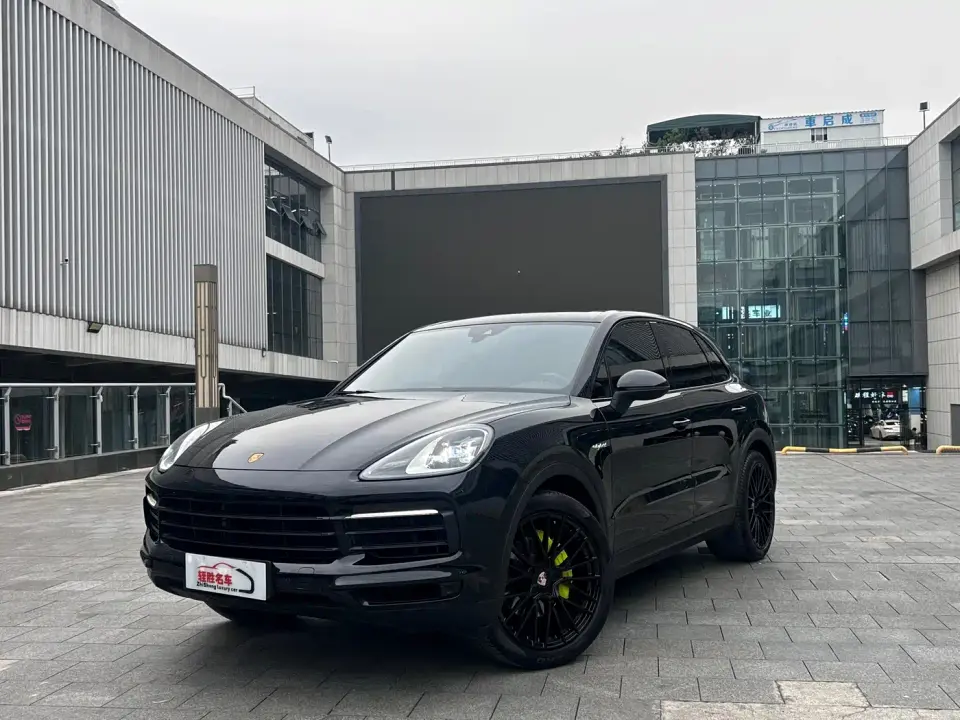Porsche Cayenne New Energy Cayenne E-Hybrid 2.0T Platinum Edition 2022