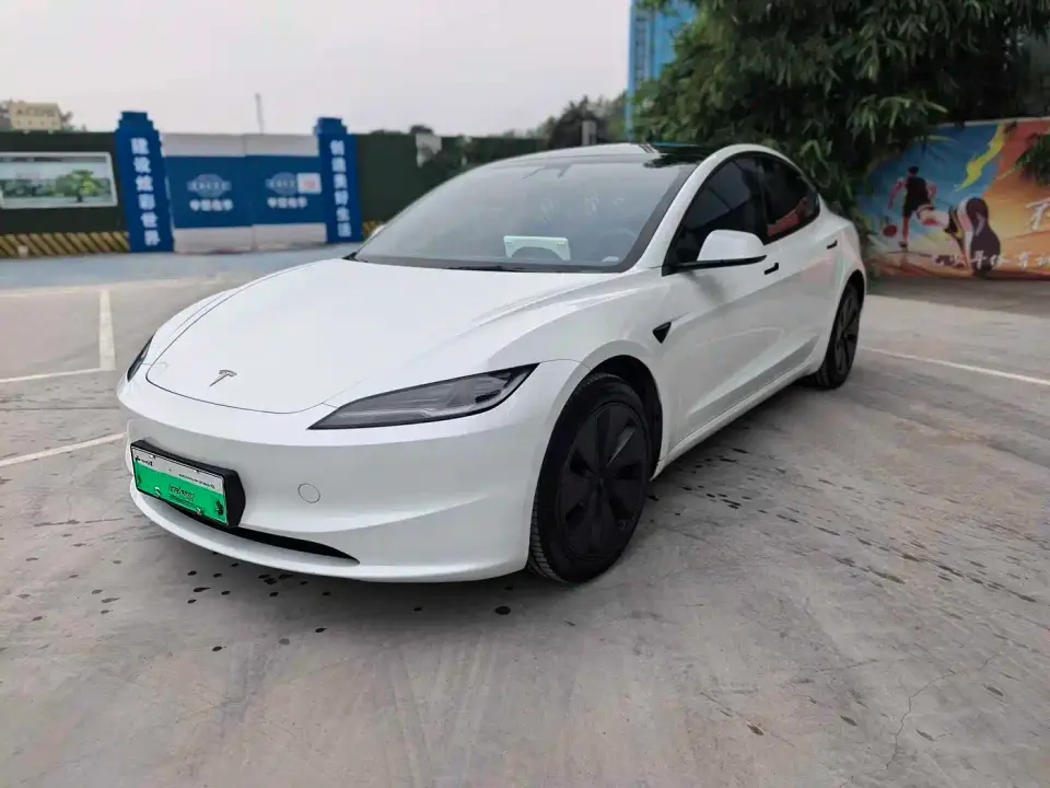 Tesla Model 3 Long Range All-Wheel Drive 2024