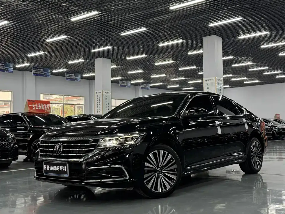 Volkswagen Passat Model 330TSI Luxury Edition 2021