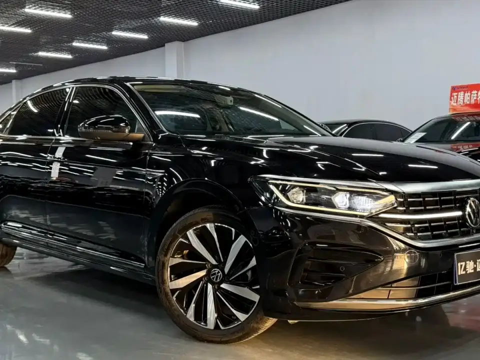 Volkswagen Passat 330TSI Premium Edition 2021