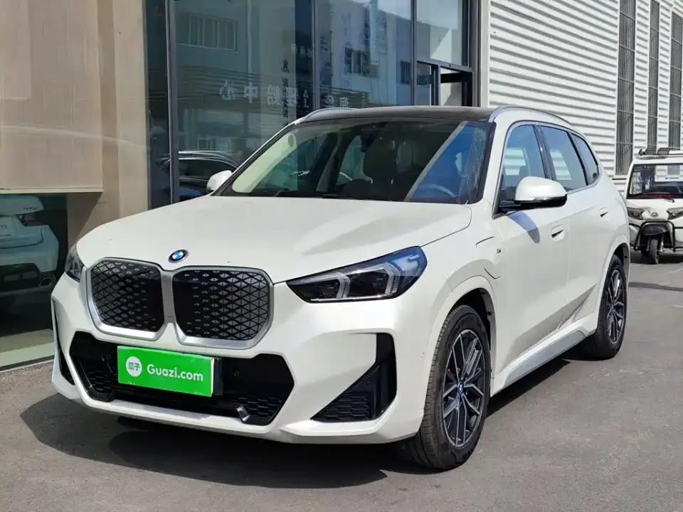 BMW iX1 eDrive25L M Sport Package 2025