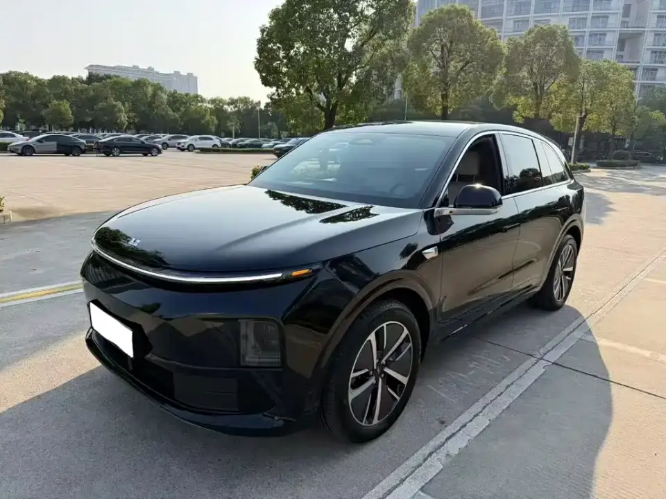 Li Auto L6 Pro 2025