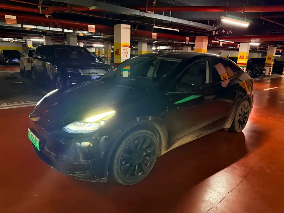 Tesla Model Y Long Range All-Wheel Drive Edition 2023