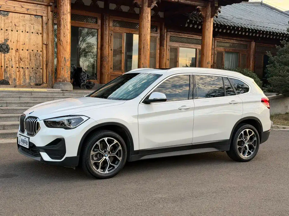 BMW X1 sDrive25Li Leading 2023