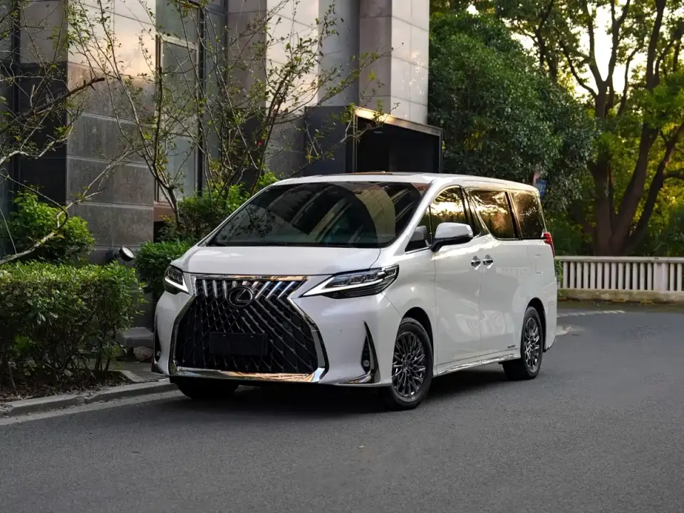 Lexus LM 300h 4-Seat Imperial Edition 2023