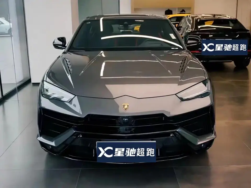 Lamborghini Urus 4.0T V8 2022