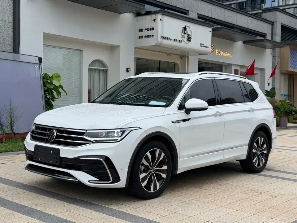 Volkswagen Tiguan L 330TSI Automatic 2WD R-Line Premium Enjoyment Edition 2024