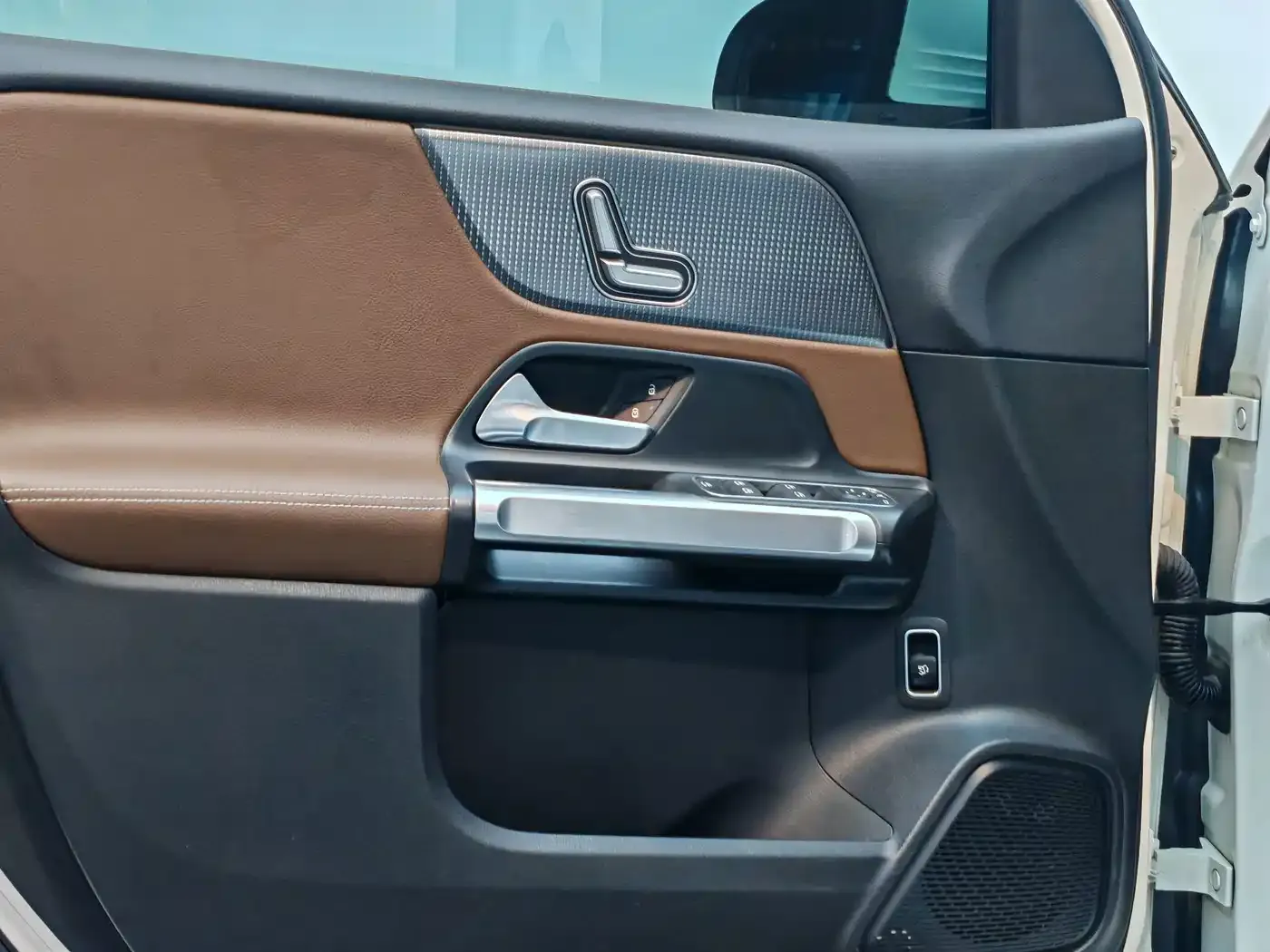 Mercedes-Benz GLB-Class GLB 200 Dynamic 2020 — фото 10