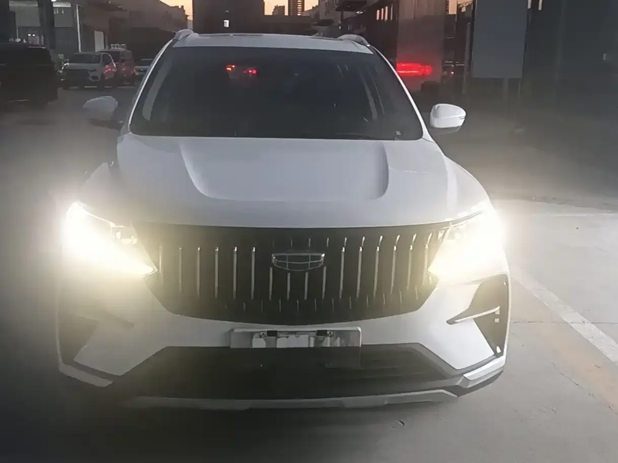 Geely Emgrand X6 Model PRO 1.4T Automatic Premium 2022 — фото 3