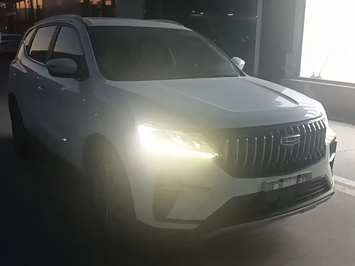 Geely Emgrand X6 Model PRO 1.4T Automatic Premium 2022 — фото 4