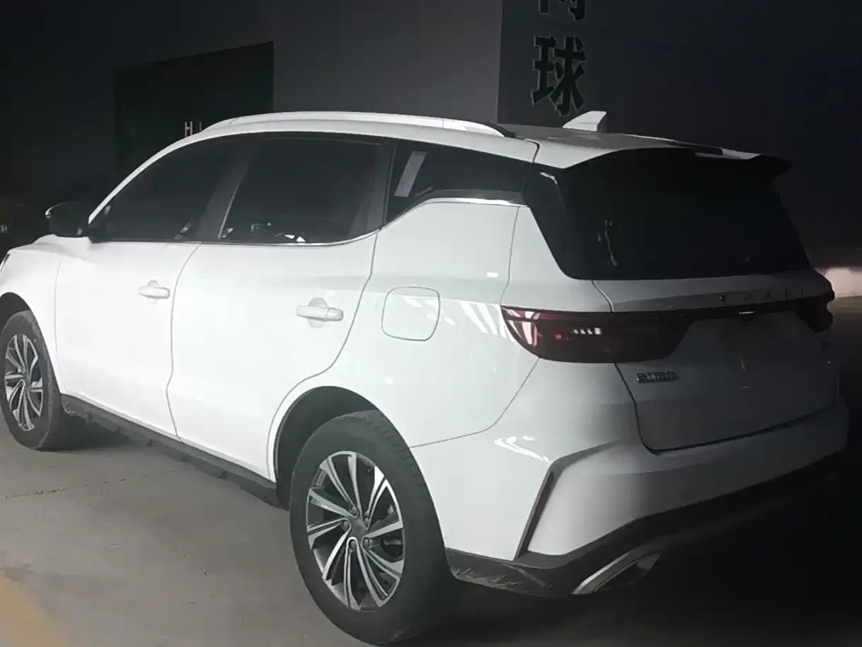 Geely Emgrand X6 Model PRO 1.4T Automatic Premium 2022 — фото 5
