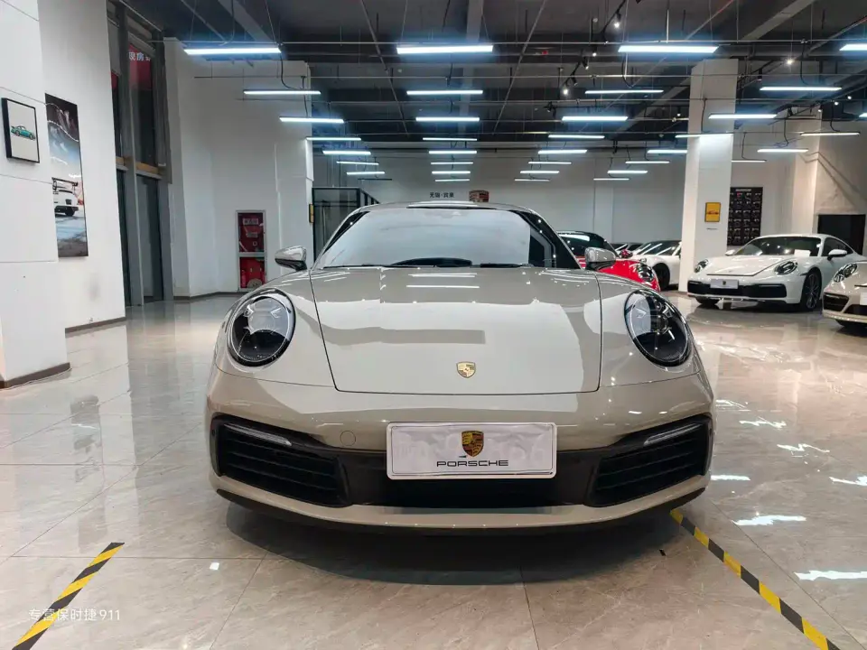 Porsche 911 Carrera 3.0T 2022