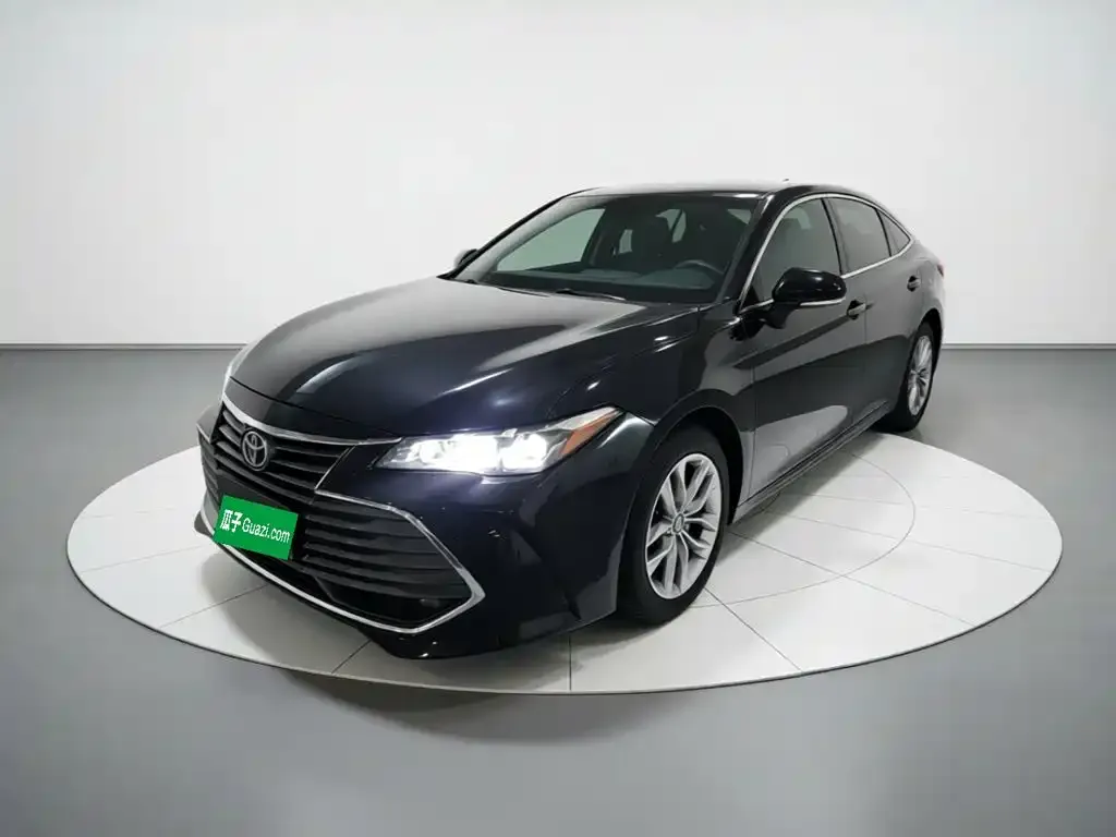 Toyota Avalon Hybrid 2.5L Luxury Edition China VI 2021 — фото 2