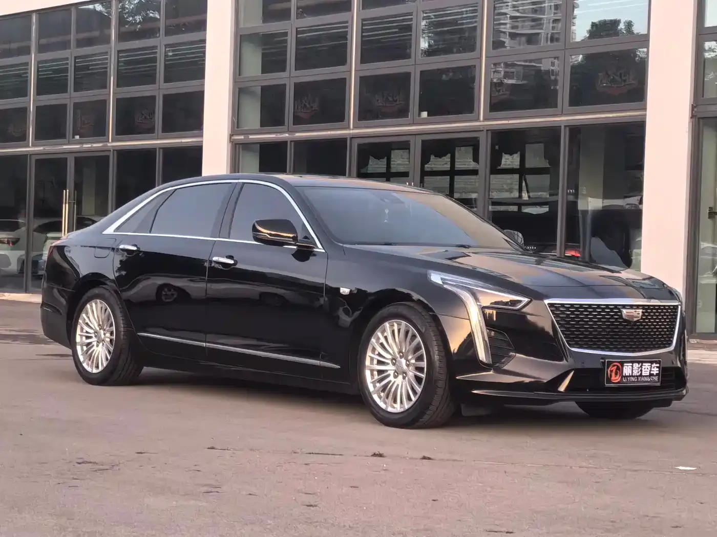 Cadillac CT6 28T Luxury Model 2019 — фото 3