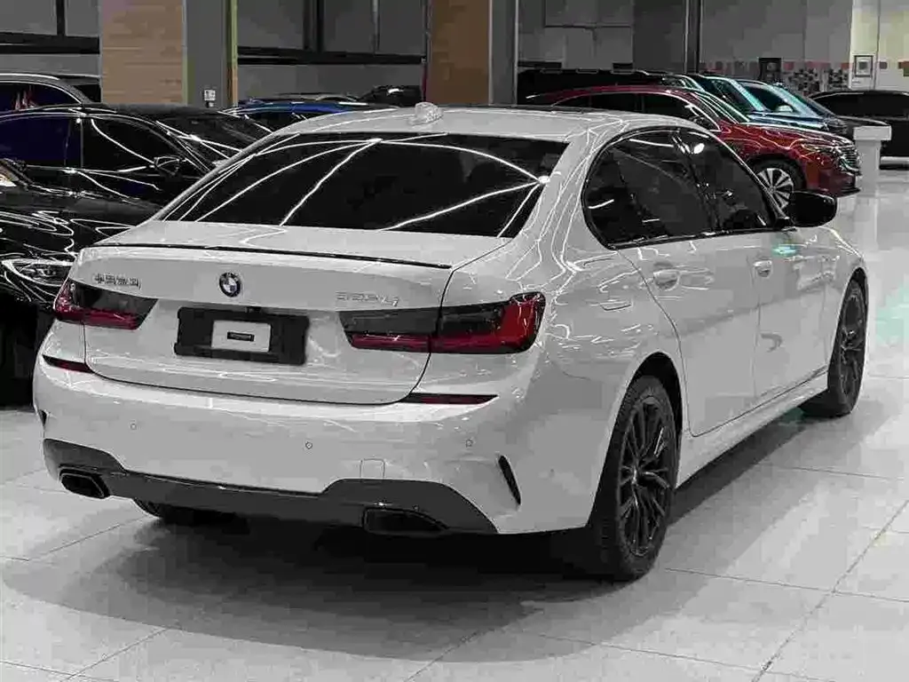 BMW 3 Series 325Li M Sport Black Night Package 2020 — фото 4