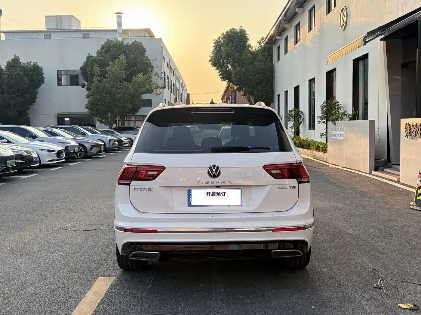 Volkswagen Tiguan L 330TSI Automatic 2WD R-Line Premium 2021 — фото 8