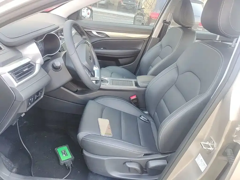 Geely Emgrand Leading Edition 1.5L CVT Luxury Type China VI 2019 — фото 15