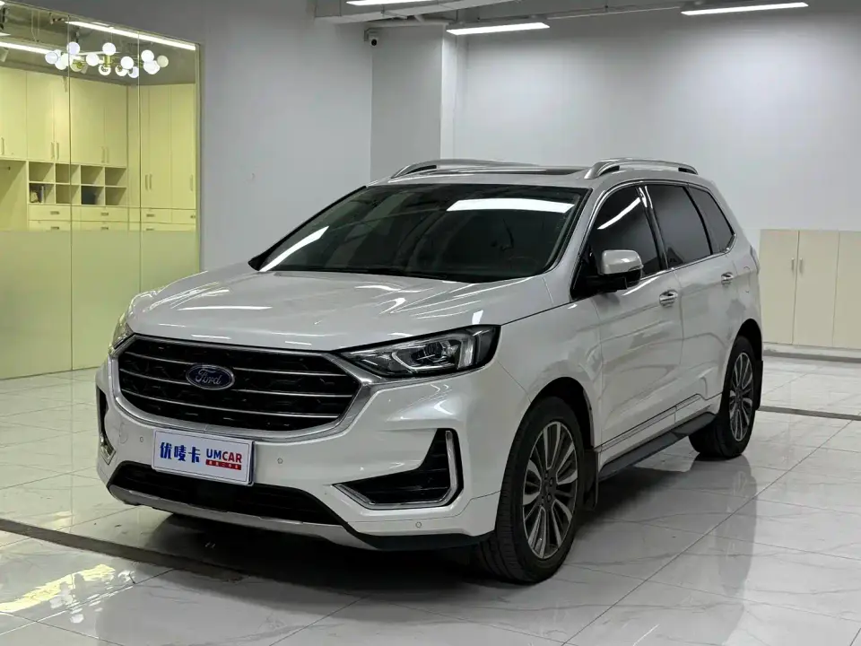 Ford Edge PLUS EcoBoost 245 FWD Luxury Sharp 7-seater 2022