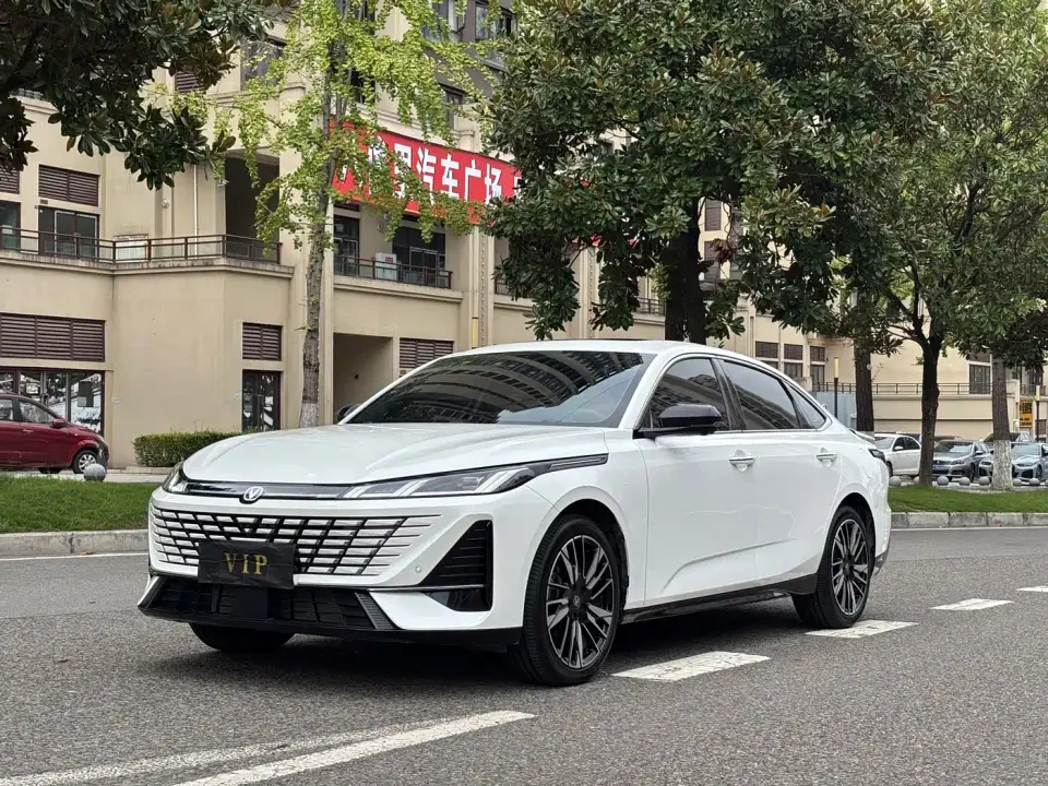 Changan Eado Model Year Facelift 1.5T 500Bar Premium Edition 2025
