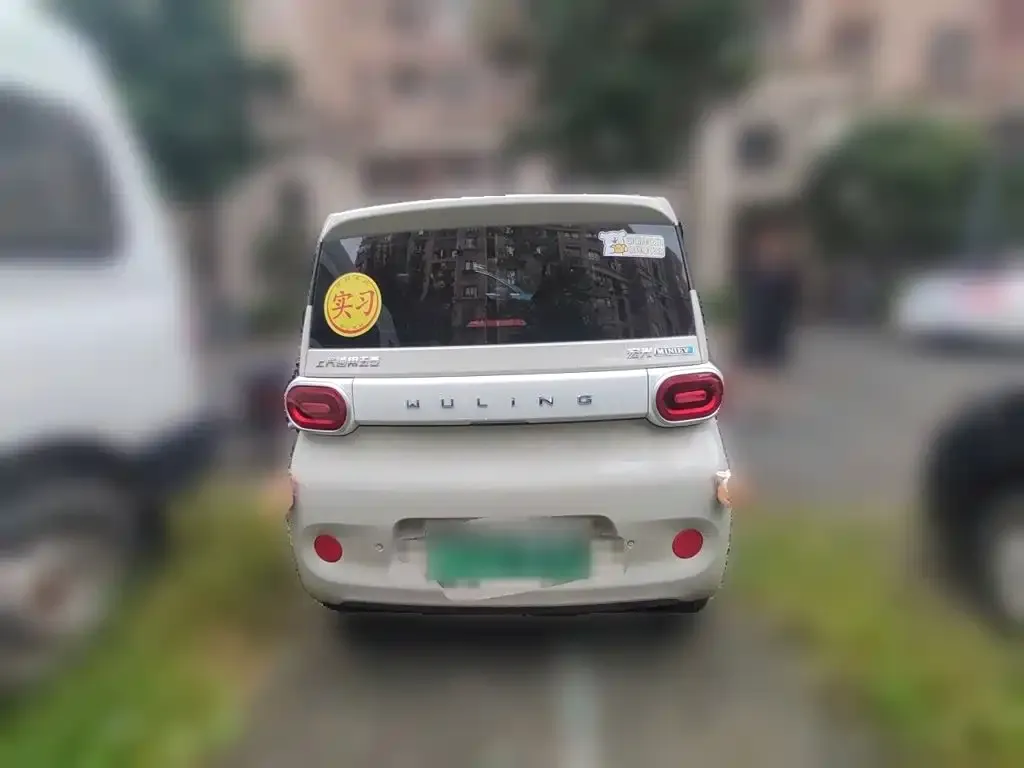 Wuling Motors Hongguang MINIEV 3rd Generation 215km Youth Edition 2025 — фото 3