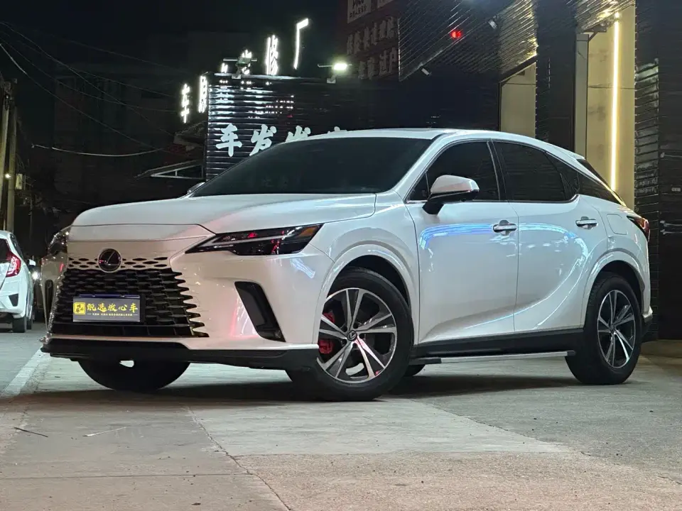 Lexus RX 300 4WD Premium Edition 2026
