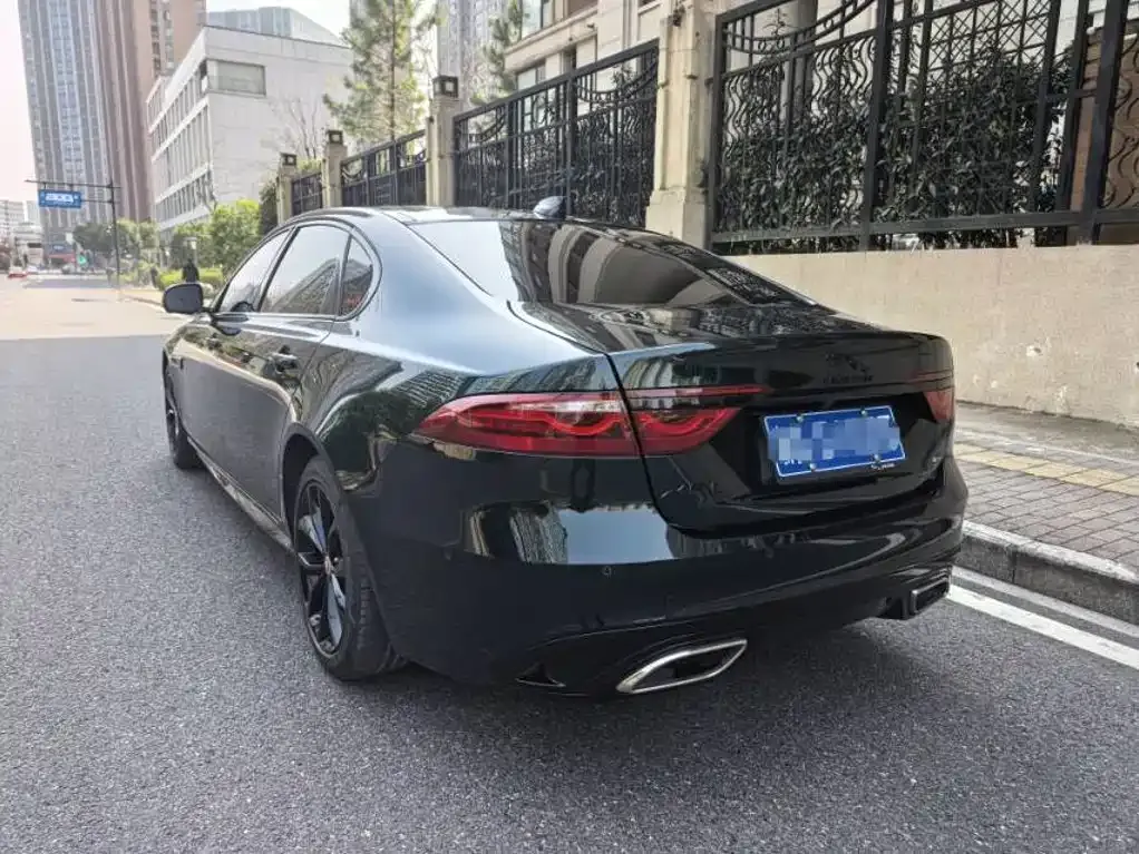 Jaguar XFL XFL 2.0T P250 AWD Gloss Black Sport Edition 2022 — фото 6