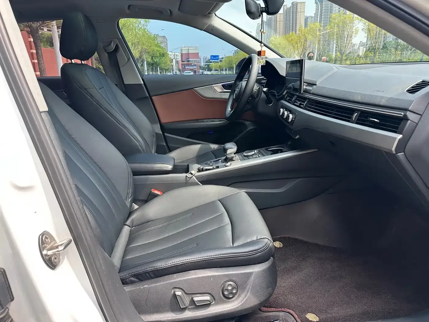 Audi A4L 40 TFSI Progressive (China VI) 2019 — фото 12