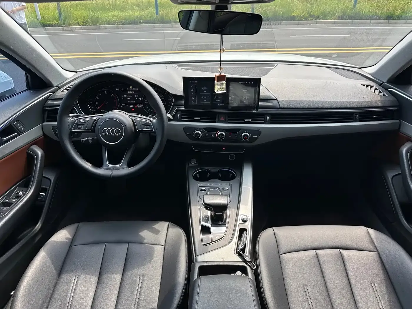 Audi A4L 40 TFSI Progressive (China VI) 2019 — фото 9