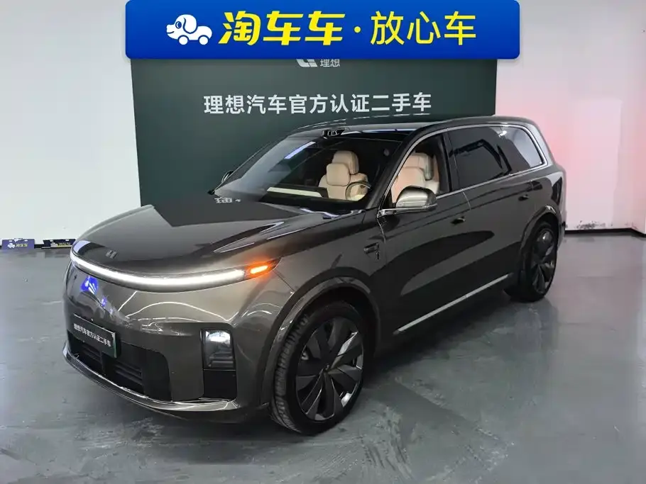 Li Auto Li Xiang L9 Base Model 2026