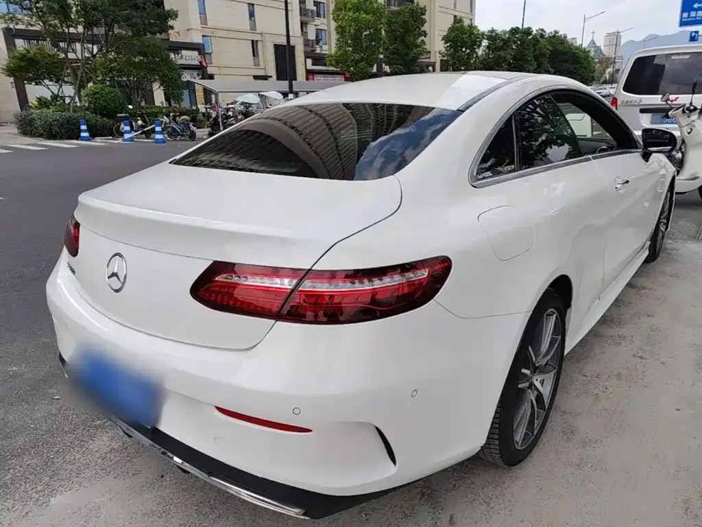 Mercedes-Benz E-Class (Import) E 300 Coupe 2022 — фото 7