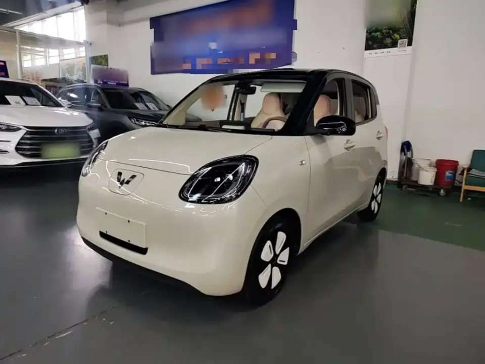 Wuling Motors Hongguang MINIEV 4-Door Premium+ Edition 2025