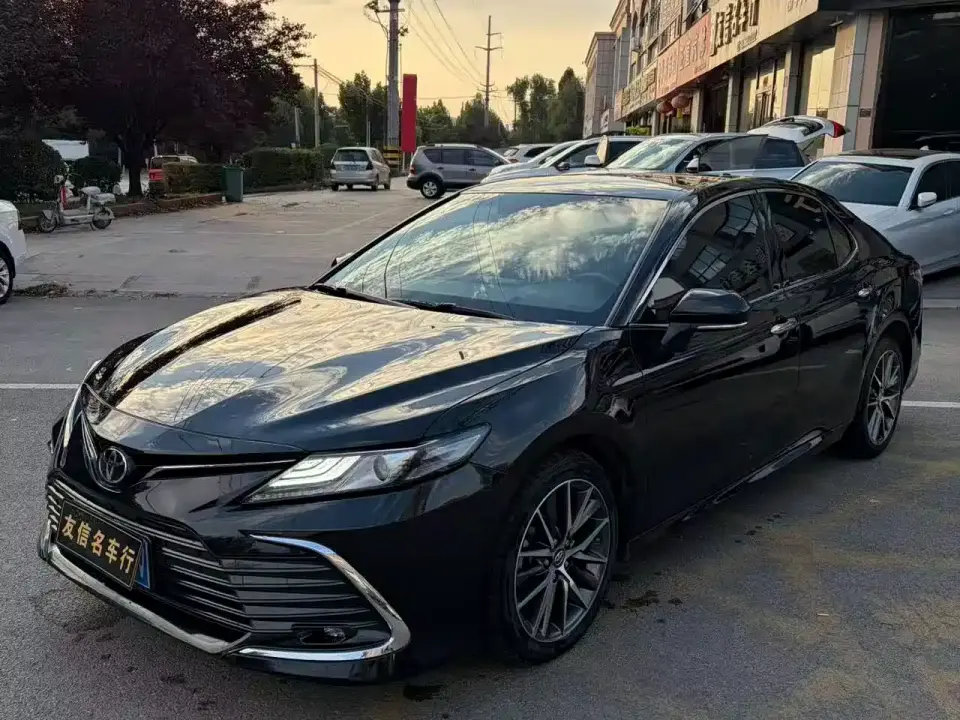Toyota Camry 2.5G Luxury Edition 2022