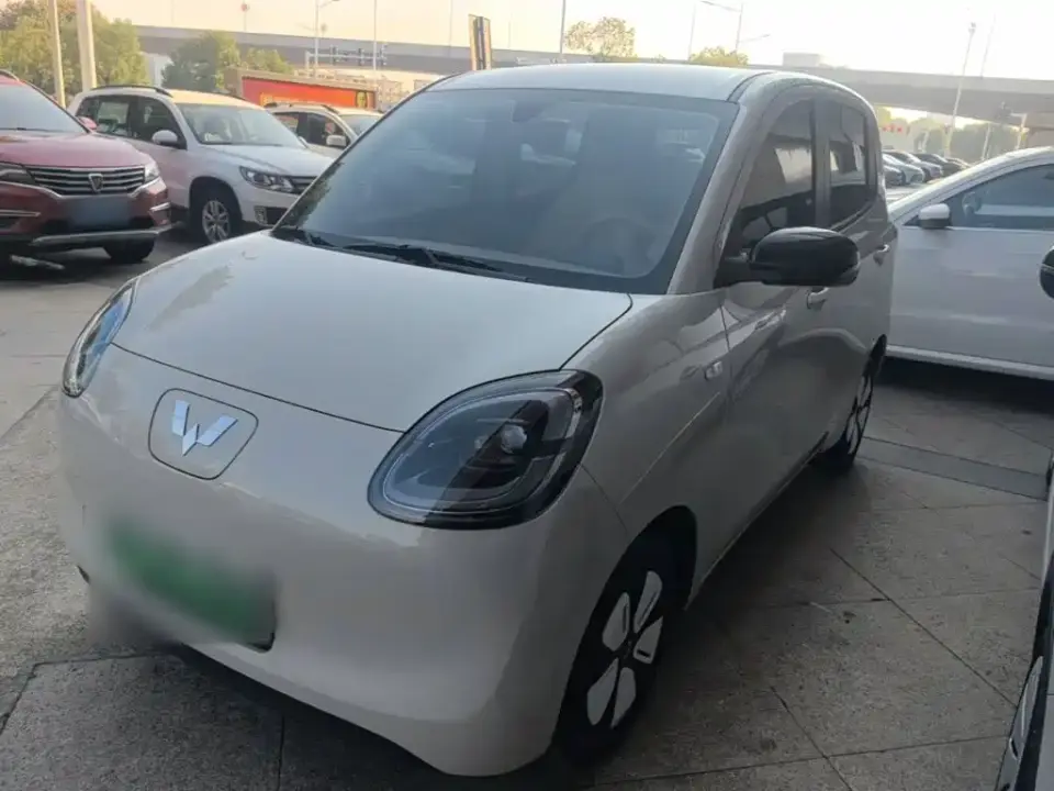 Wuling Motors Hongguang MINIEV 4-Door Advanced 2025