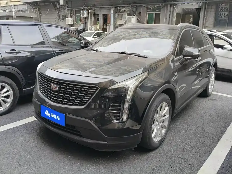 Cadillac XT4 28T FWD Technology Edition 2021