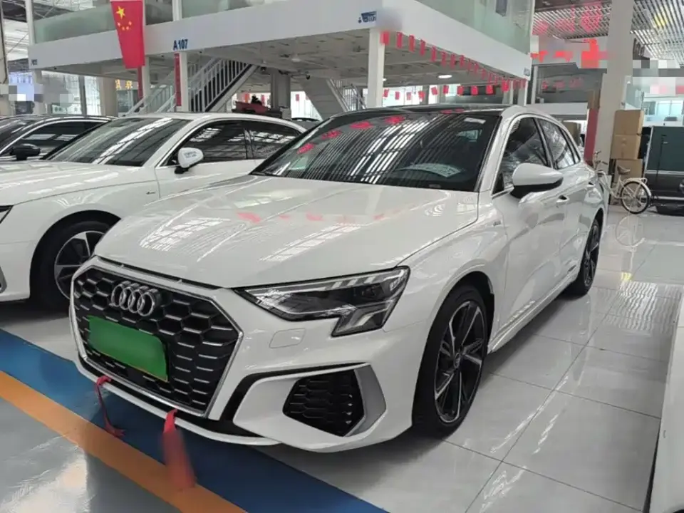 Audi A3 Model Sportback 35 TFSI Fashion Sport 2024