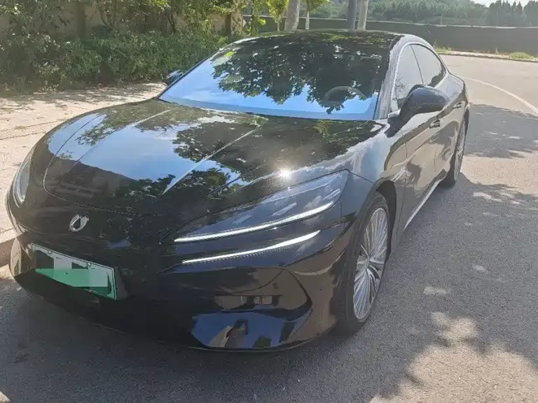 Denza Z9 Model 1100km AWD Ultra Edition 2024