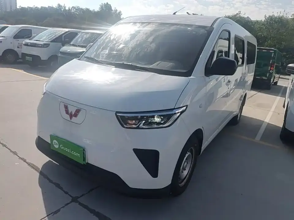 Wuling Motors Wuling Yangguang 300KM Comfort Bus Version 75kW 2025